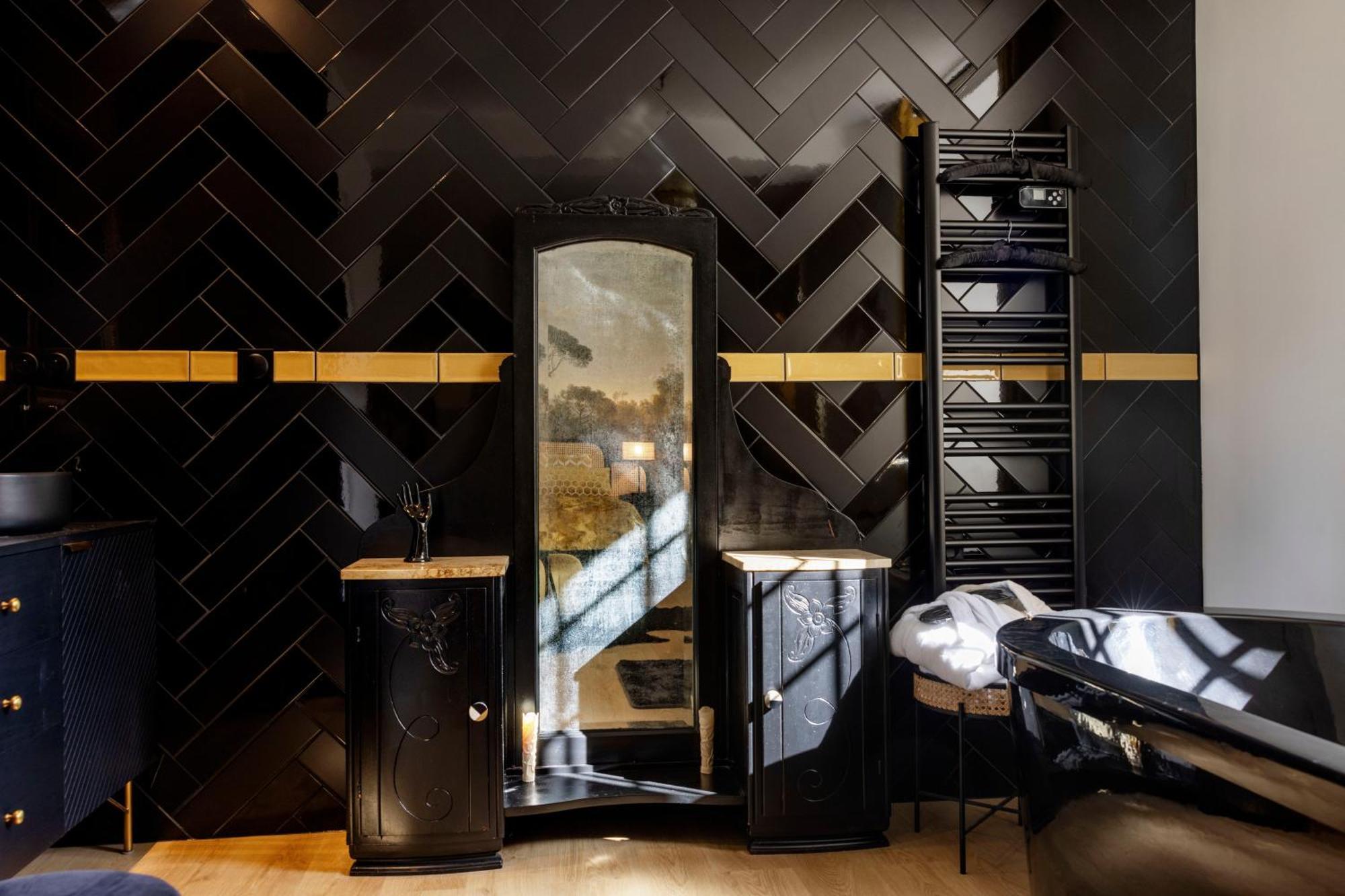 L Ost In Sensations -Hebergements Insolites Et Suites De Luxe Spa Sauna Piscine Foret Marcenais Εξωτερικό φωτογραφία